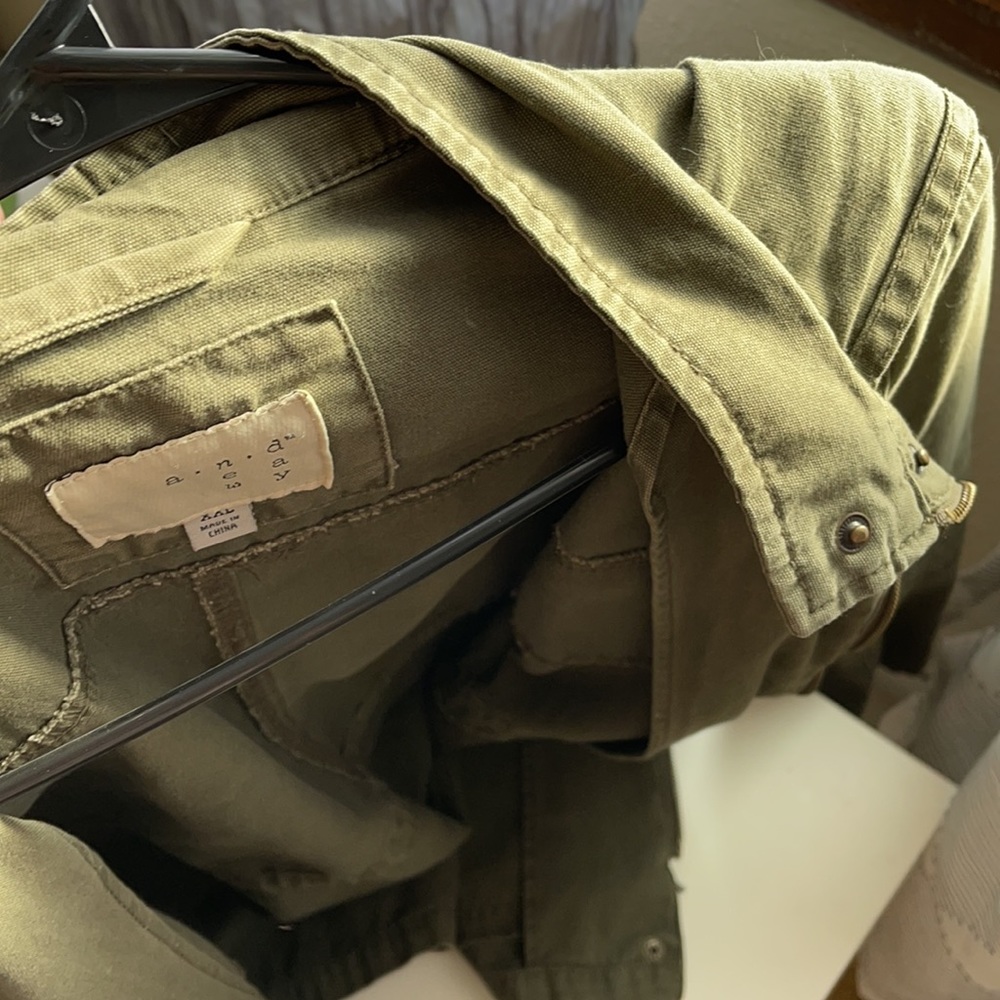 Green jacket - Picture 5 of 5